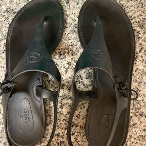 Gucci rubber sandals. Size 8. Good condition